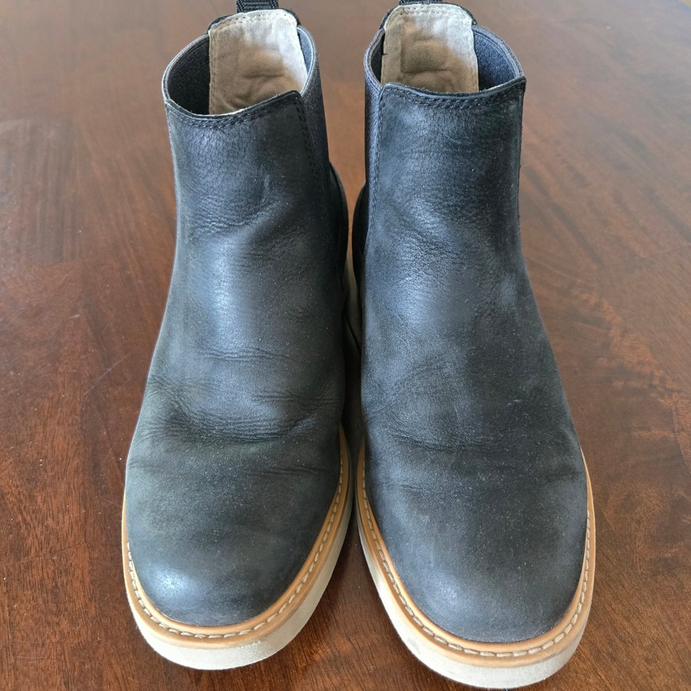 Kodiak Leather Chelsea Wedge Boots Black Gorpcore Minimalist 8